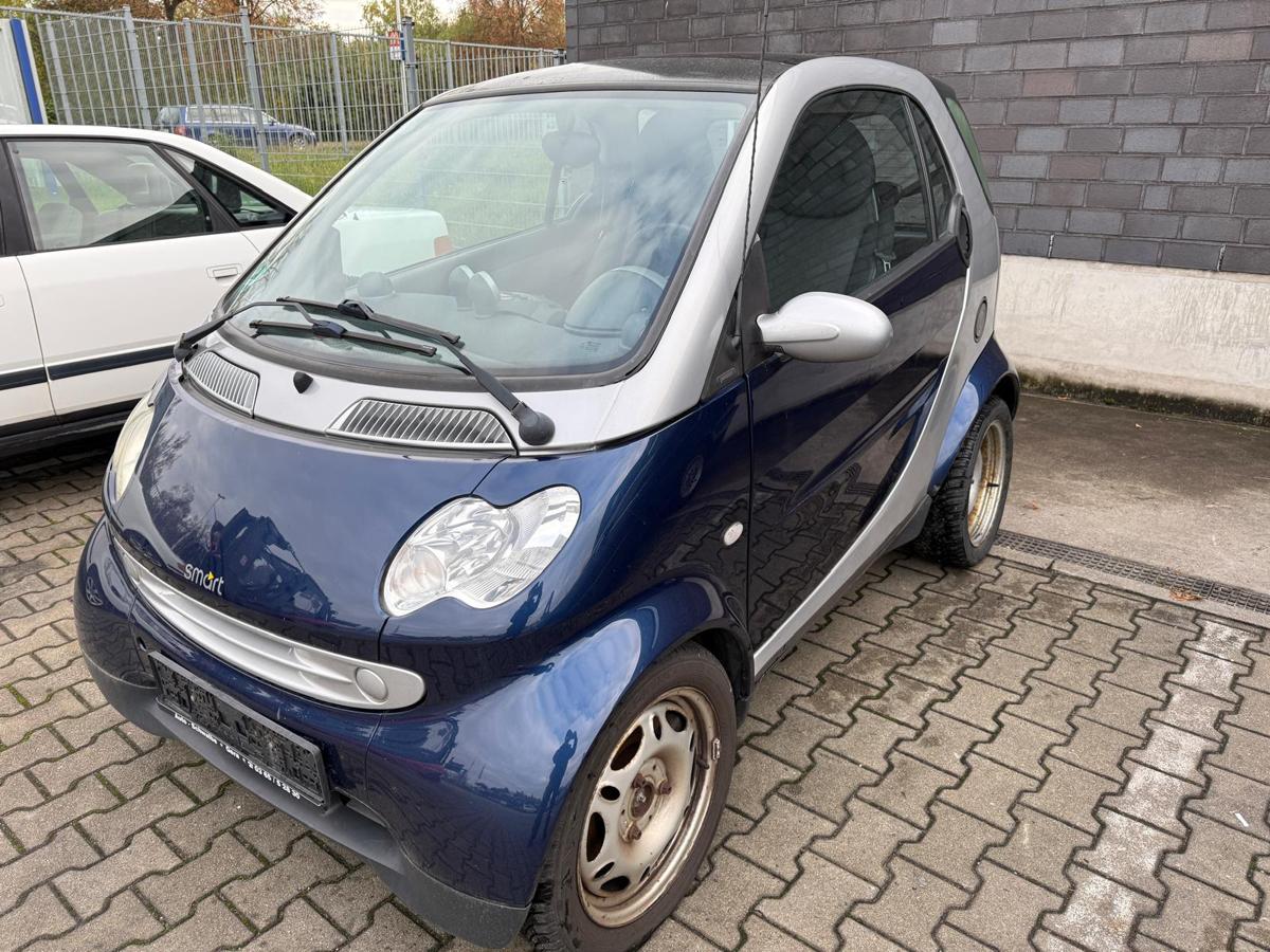 Smart ForTwo Coupe 450 original Kotflügel vorn rechts EAF Star Blue BJ03 Smart ForTwo Coupe 450 original Kotflügel vorn rechts EAF Star Blue BJ03